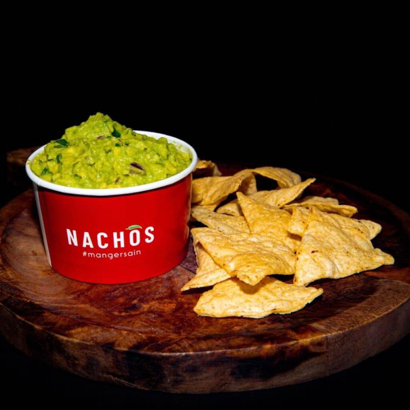 Guacamole and Mexican chips