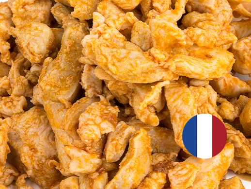 FOCUS sur notre poulet paprika : La viande de poulet française est marinée dans une sauce paprika, ajoutant une note parfumée et légèrement épicée à votre repas.